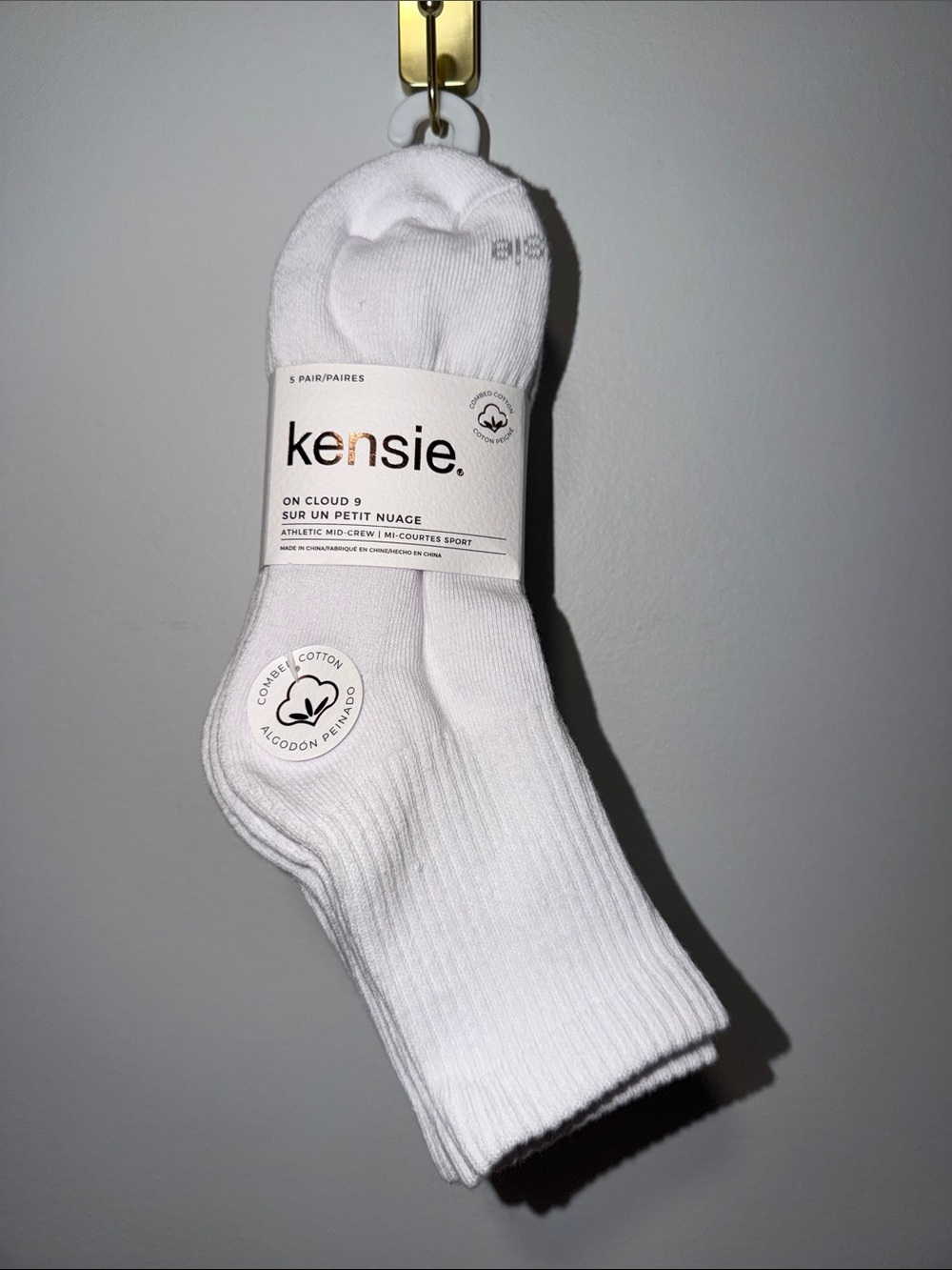 kensie Ladies White On Cloud 9 Cushioned Combed Cotton Mid-Crew Socks 5 pack